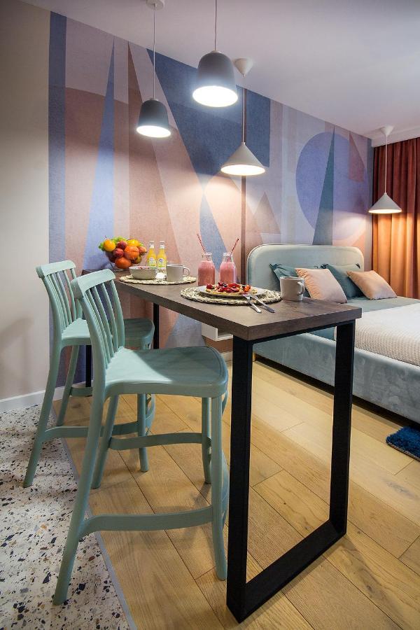 W&K Apartments - Joy Suite - Faktura Vat, Parking كوزتسالين المظهر الخارجي الصورة