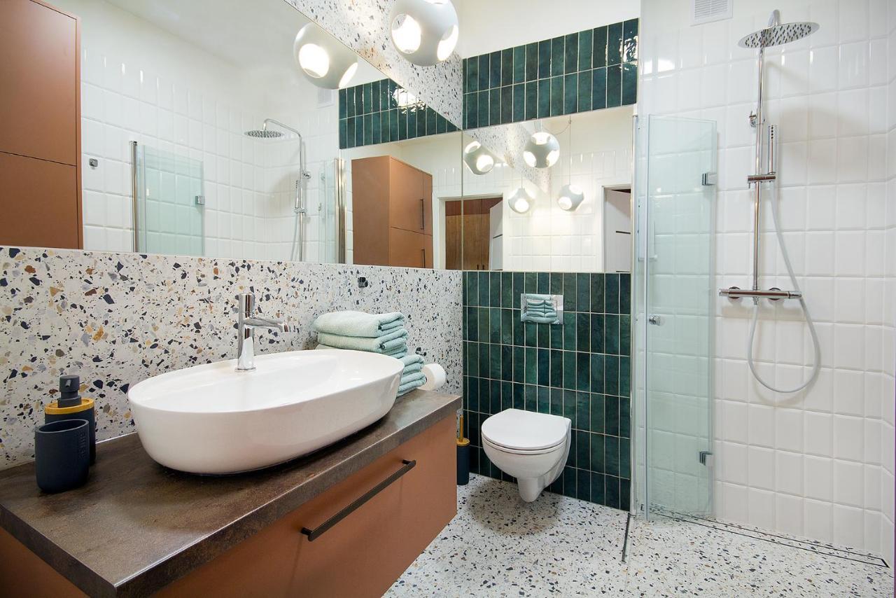 W&K Apartments - Joy Suite - Faktura Vat, Parking كوزتسالين المظهر الخارجي الصورة